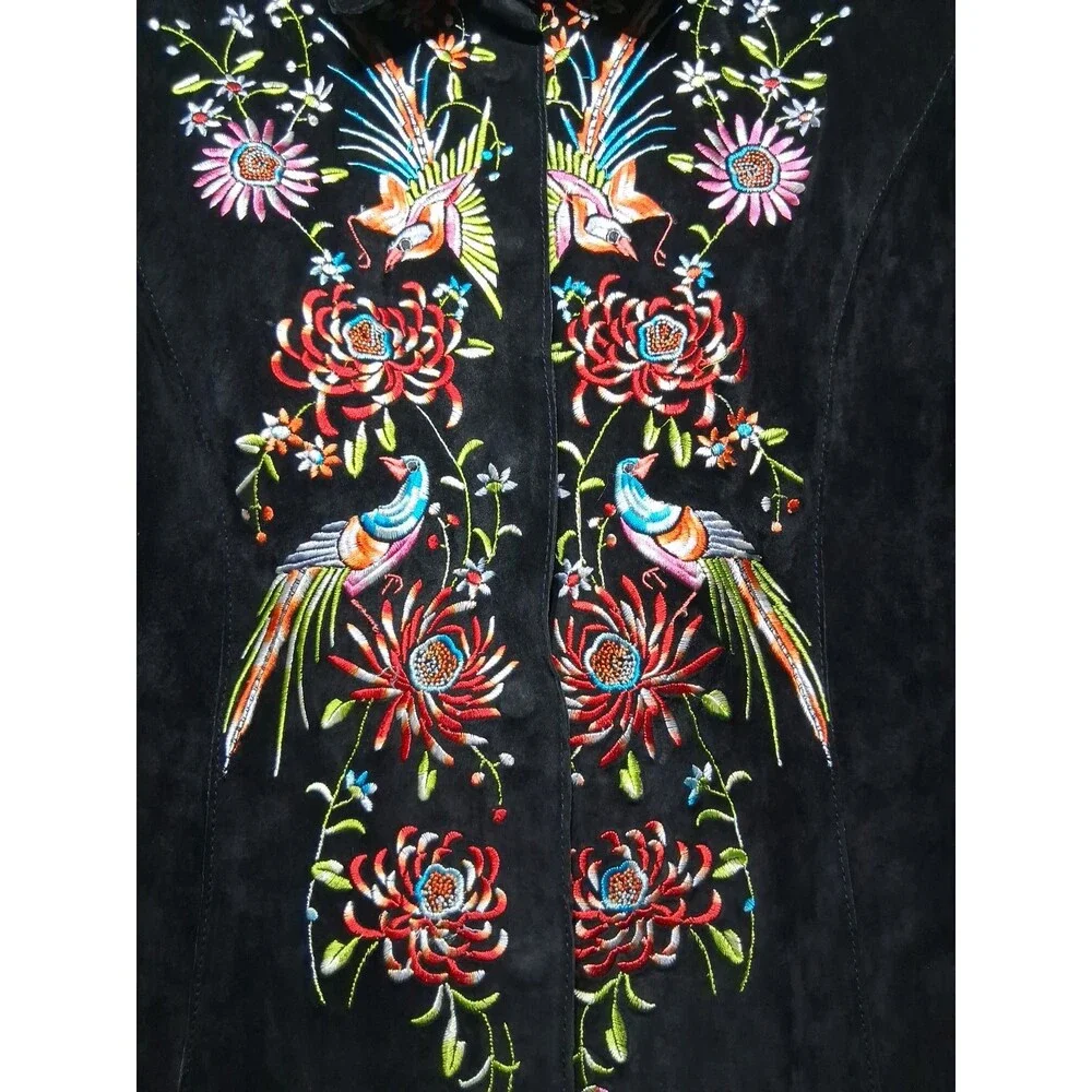 Vtg Avanti Women's Black Suede Embroidered Birds Flowers Snap Closure Size M - Picture 3 of 6